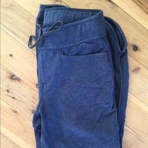 Lululemon women’s knit